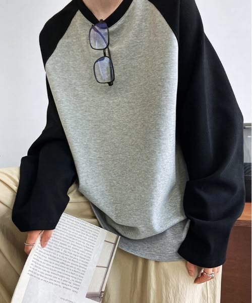 Unisex Grey Raglan T-Shirt
